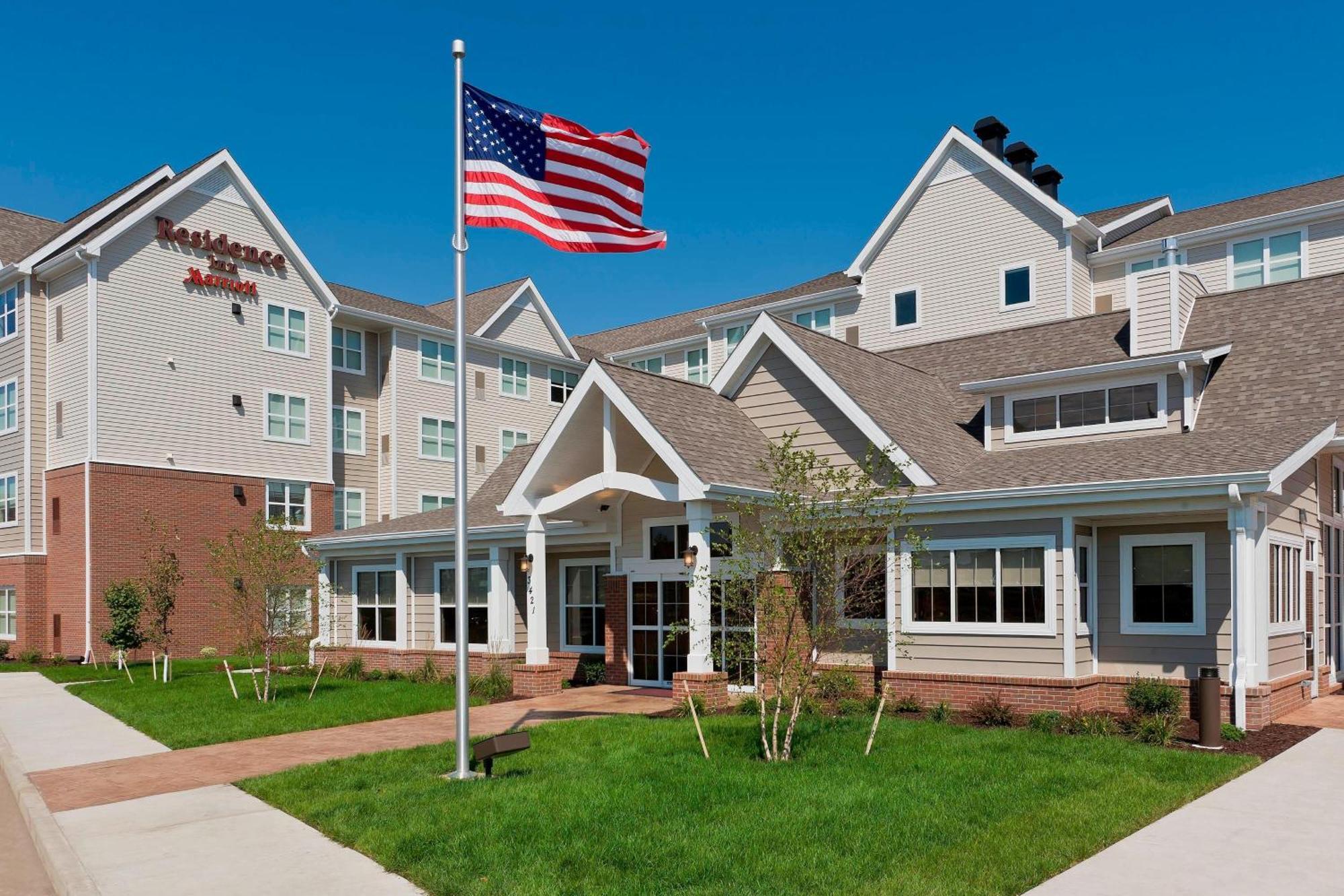 Residence Inn Bismarck North Екстериор снимка