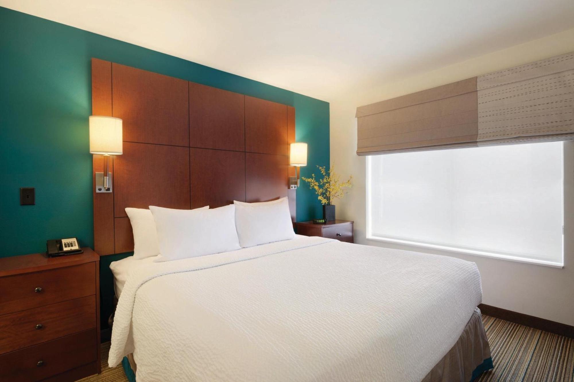 Residence Inn Bismarck North Екстериор снимка