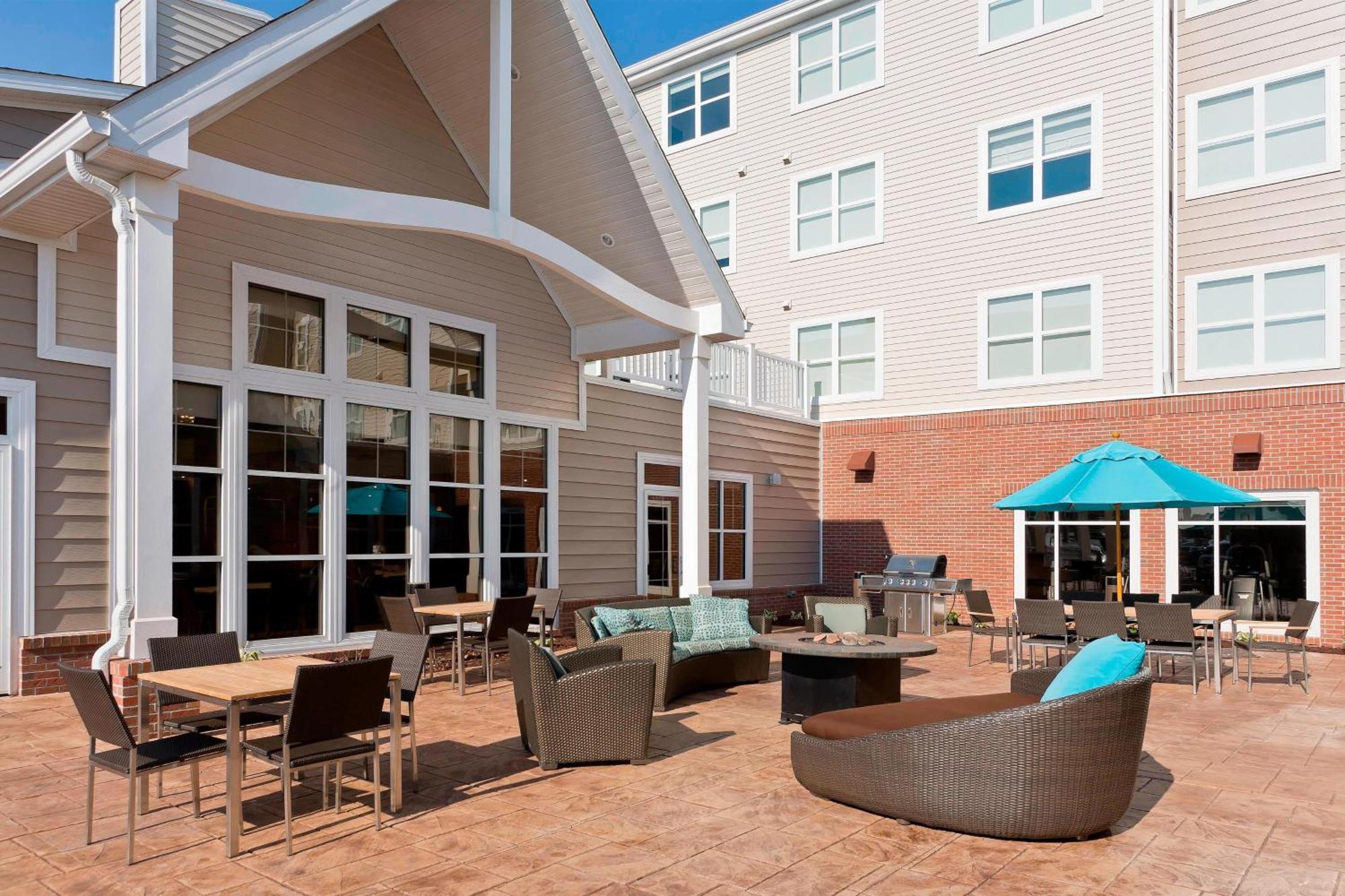 Residence Inn Bismarck North Екстериор снимка