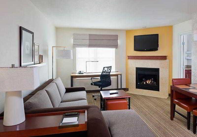 Residence Inn Bismarck North Стая снимка